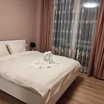 Mountain View Apartment